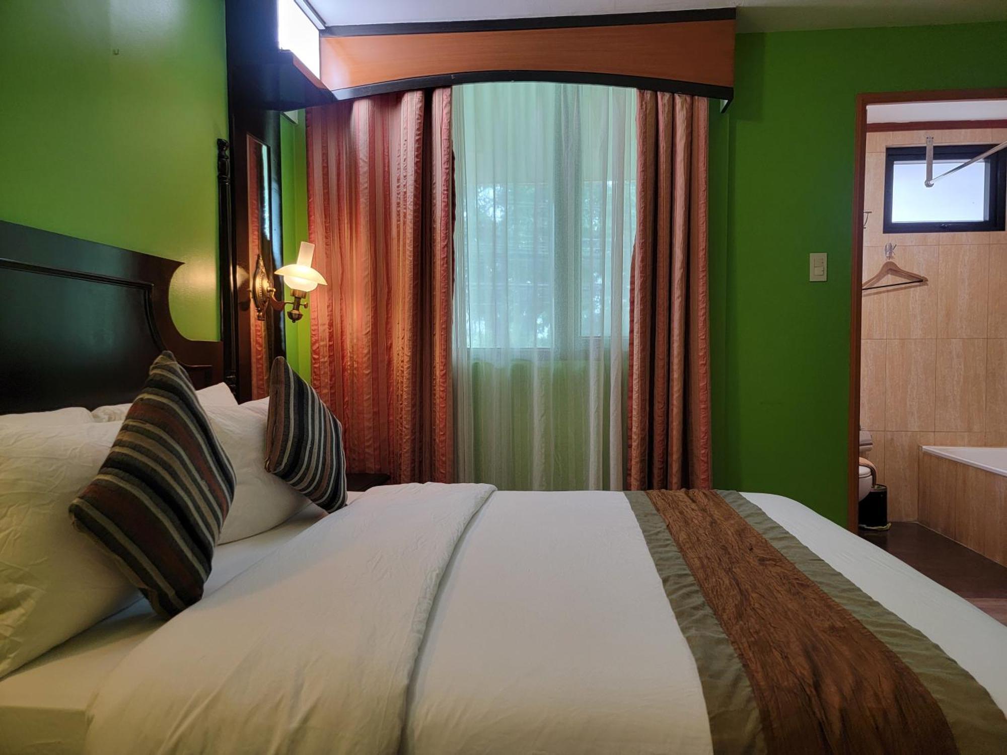 Lee Boutique Hotel Tagaytay Tagaytay City Exterior foto
